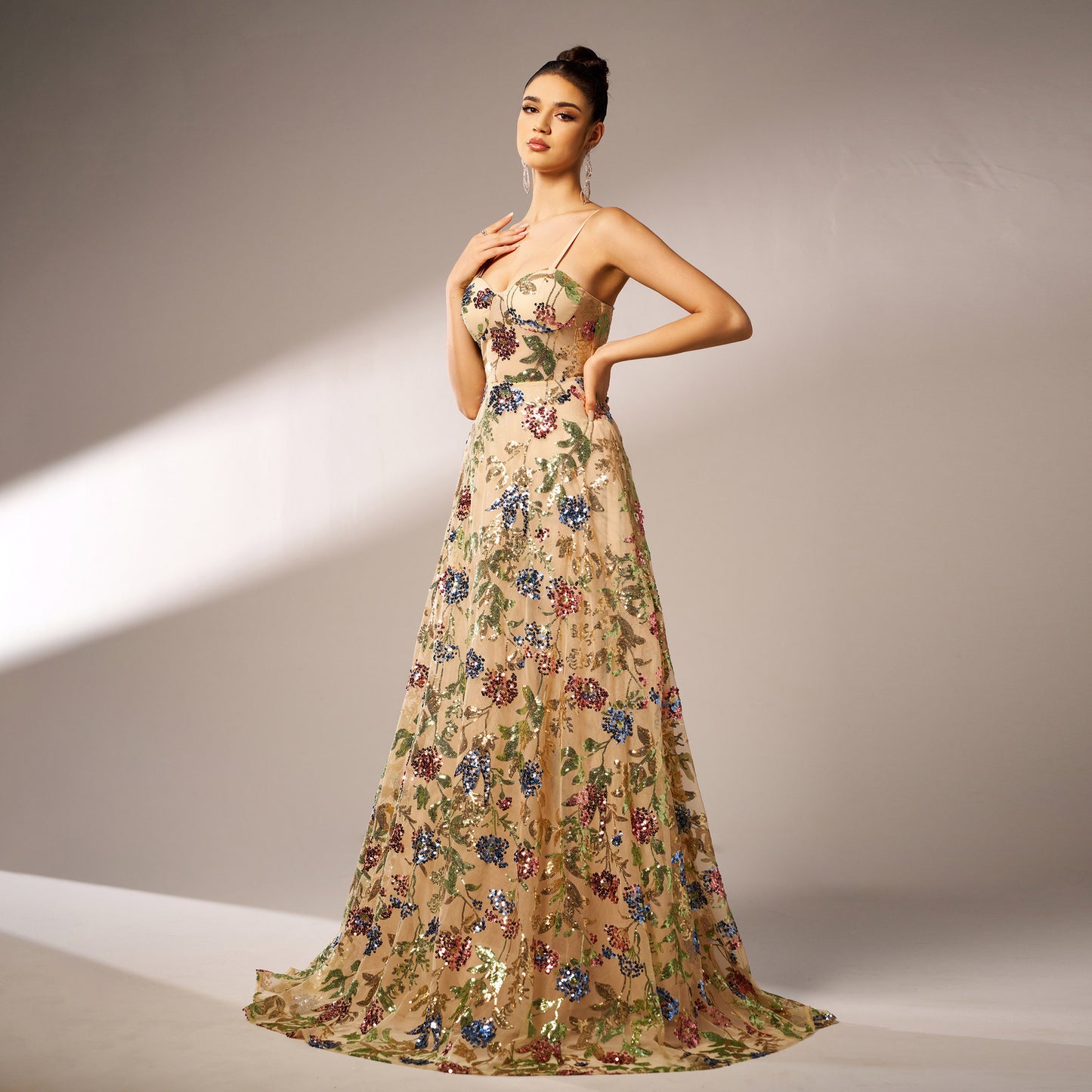 Elegant Sleeveless Long Dress For Women